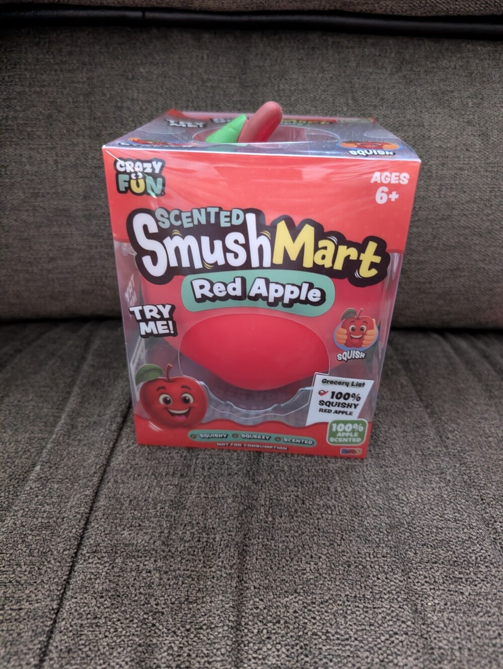 Smushmart Scented Red Apple Squishy